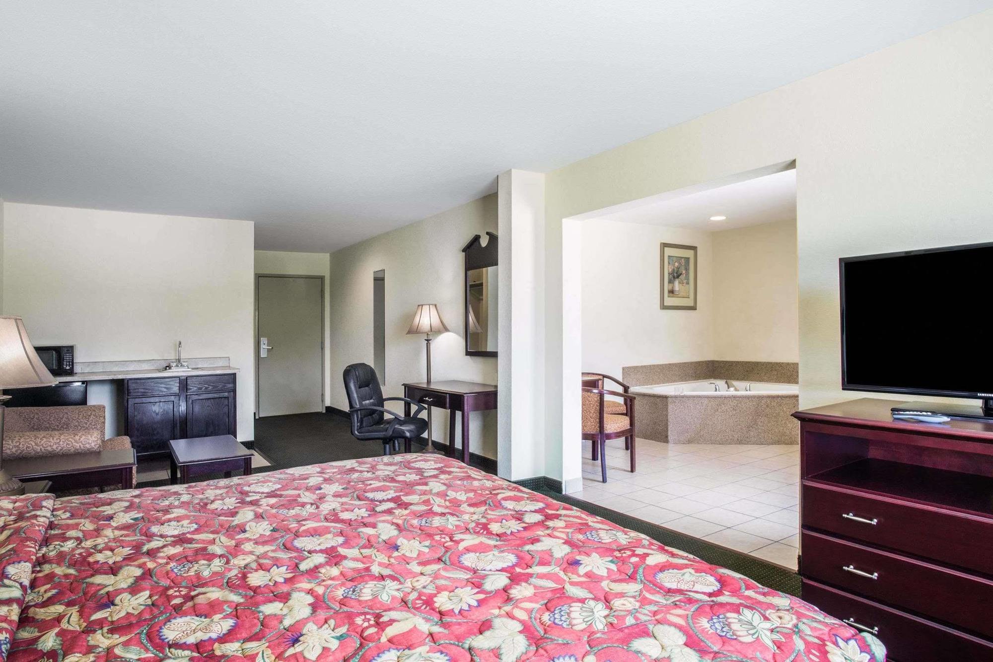 Howard Johnson By Wyndham Houma Exteriér fotografie